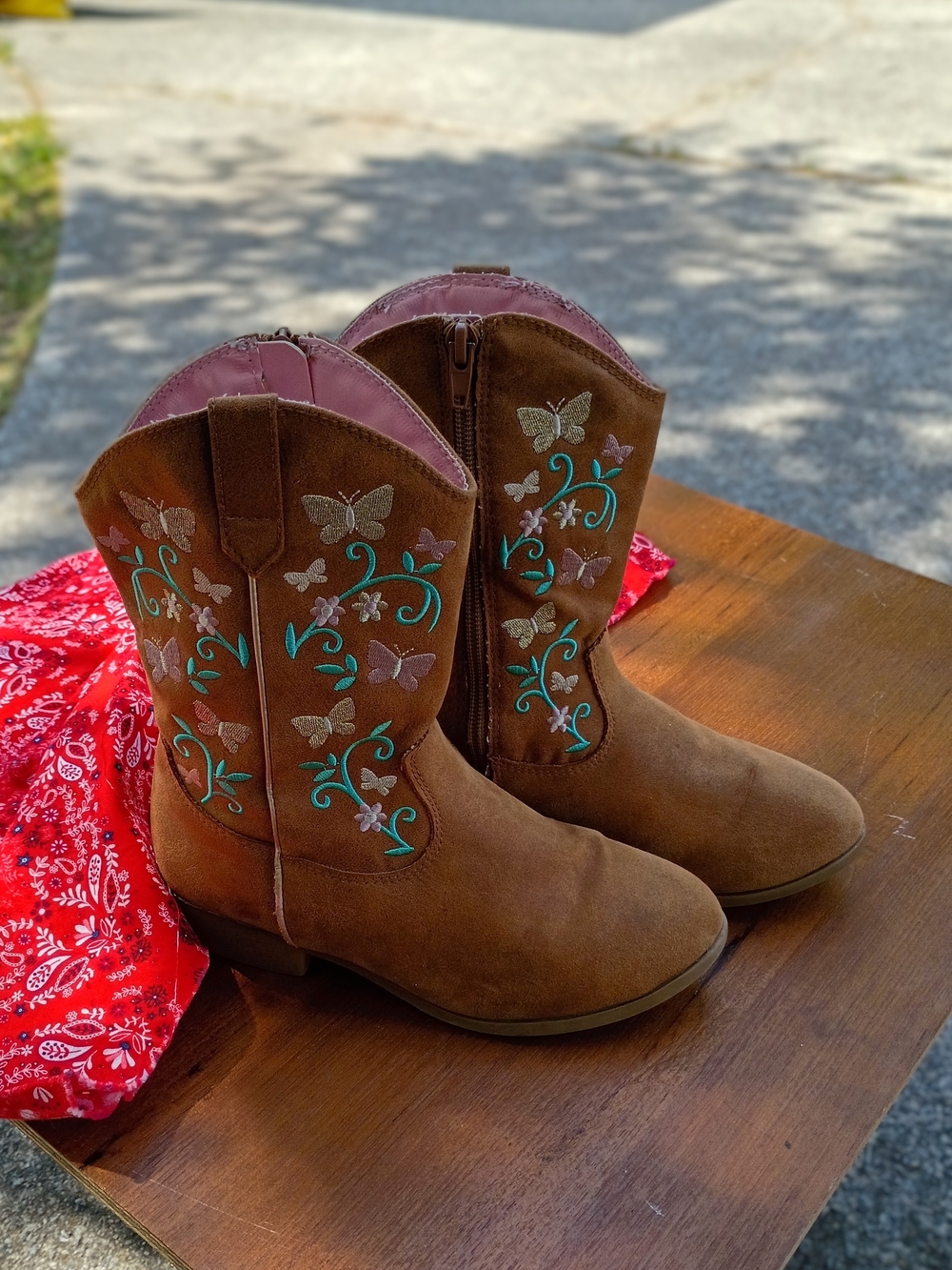 Magellan Girls Western Boots with Floral & Butterfly Embroidery Size 2